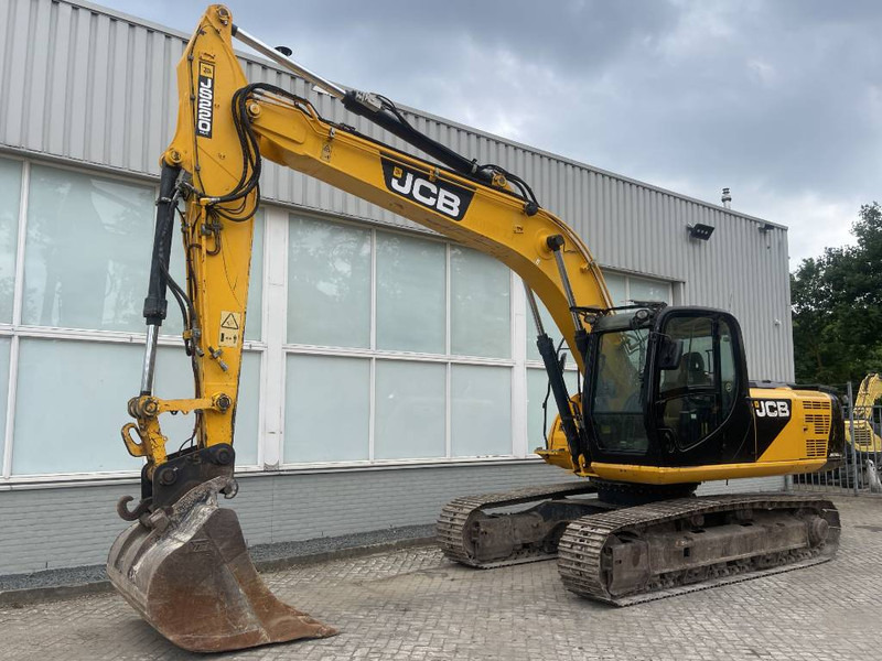 JCB JS 220 N LC 2012 CE - Гусеничный экскаватор: фото 1 JCB JS 220 N LC 2012 CE - Гусеничный экскаватор: фото 1