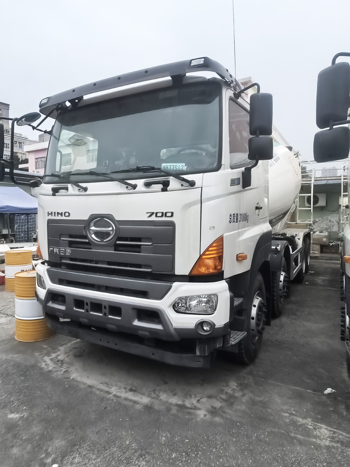 XCMG Official 12 Cubic Used Concrete Mixer Truck G4804B With Good Quality For Sale - Автобетоносмеситель: фото 2 XCMG Official 12 Cubic Used Concrete Mixer Truck G4804B With Good Quality For Sale - Автобетоносмеситель: фото 2