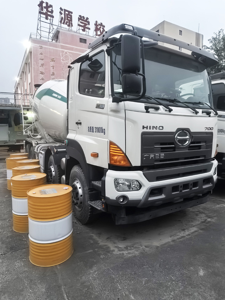 XCMG Official 12 Cubic Used Concrete Mixer Truck G4804B With Good Quality For Sale - Автобетоносмеситель: фото 3 XCMG Official 12 Cubic Used Concrete Mixer Truck G4804B With Good Quality For Sale - Автобетоносмеситель: фото 3
