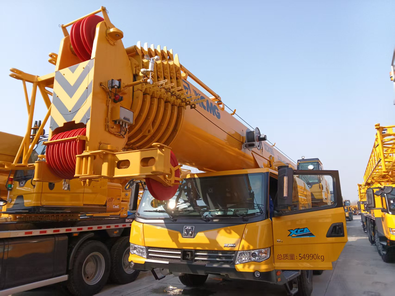 XCMG Official 2024 Year Second Hand Mobile Crane 160 Tons XCA160L8 8-Sections Hydraulic Boom Crane In Good Condition - Вседорожный кран: фото 2 XCMG Official 2024 Year Second Hand Mobile Crane 160 Tons XCA160L8 8-Sections Hydraulic Boom Crane In Good Condition - Вседорожный кран: фото 2