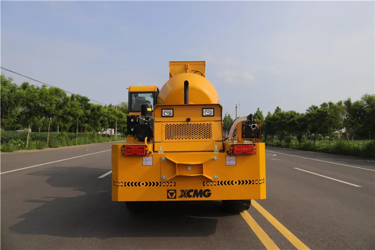 XCMG Official SLM2600S 2.6 Cubic Meters Diesel Engine Power Self Propelled Concrete Mixers for Sale - Автобетоносмеситель: фото 5 XCMG Official SLM2600S 2.6 Cubic Meters Diesel Engine Power Self Propelled Concrete Mixers for Sale - Автобетоносмеситель: фото 5