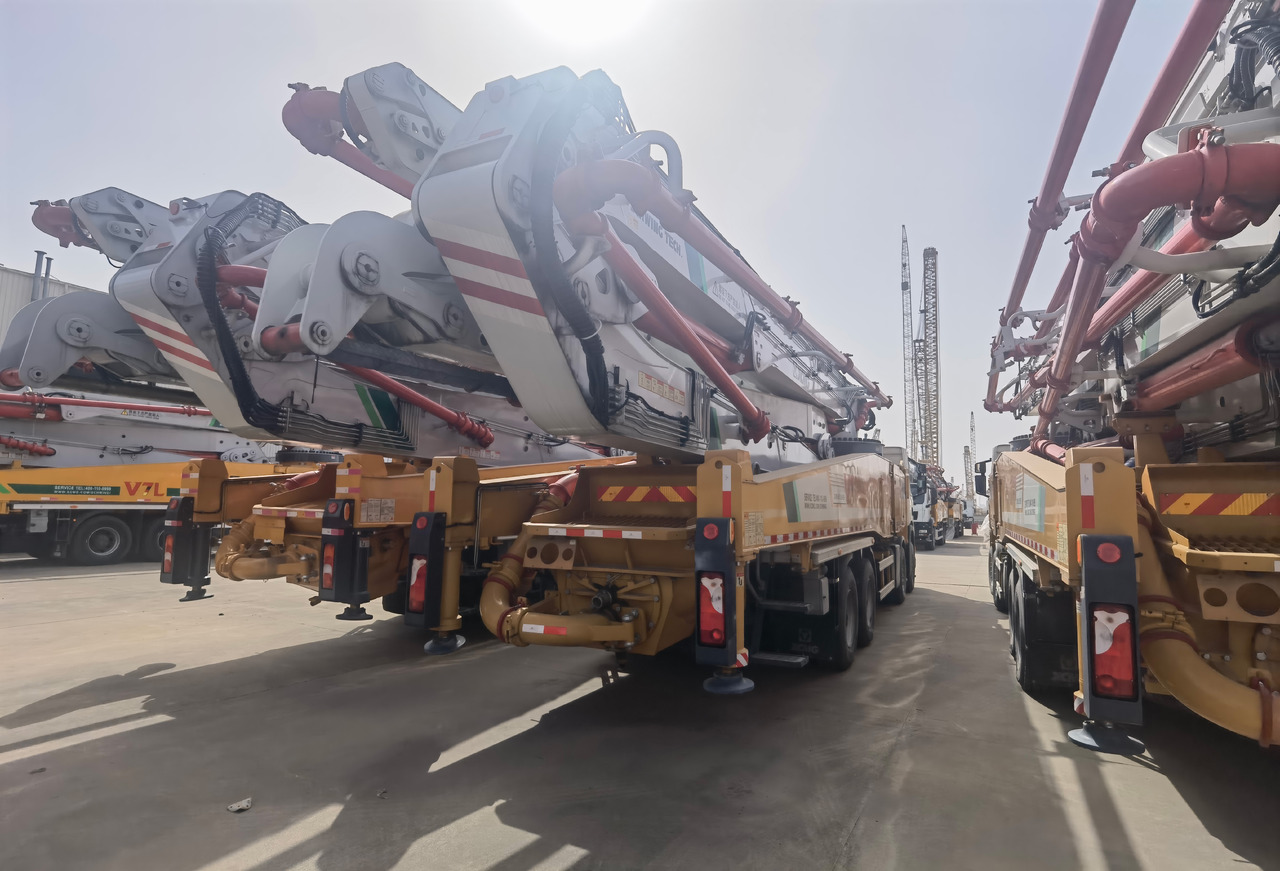 XCMG Official Used Diesel Concrete Pump 62m HB62V Truck-mounted Concrete Pump Hot Sale - Автобетононасос: фото 4 XCMG Official Used Diesel Concrete Pump 62m HB62V Truck-mounted Concrete Pump Hot Sale - Автобетононасос: фото 4
