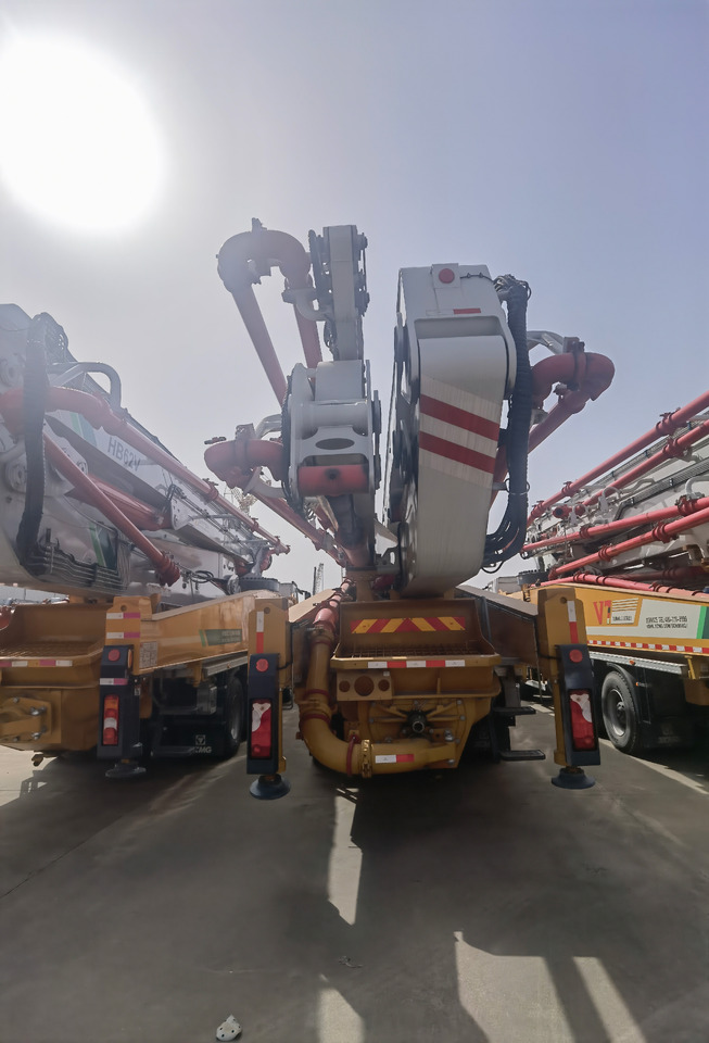 XCMG Official Used Diesel Concrete Pump 62m HB62V Truck-mounted Concrete Pump Hot Sale - Автобетононасос: фото 5 XCMG Official Used Diesel Concrete Pump 62m HB62V Truck-mounted Concrete Pump Hot Sale - Автобетононасос: фото 5