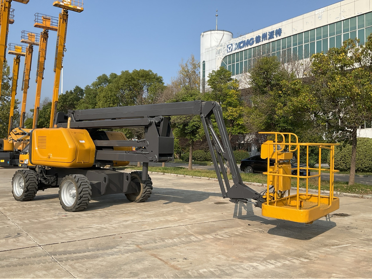 XCMG Official Used Self Propelled Boom Lift GTBZ18 18m Cherry Picker Price List - Коленчатый подъемник: фото 4 XCMG Official Used Self Propelled Boom Lift GTBZ18 18m Cherry Picker Price List - Коленчатый подъемник: фото 4