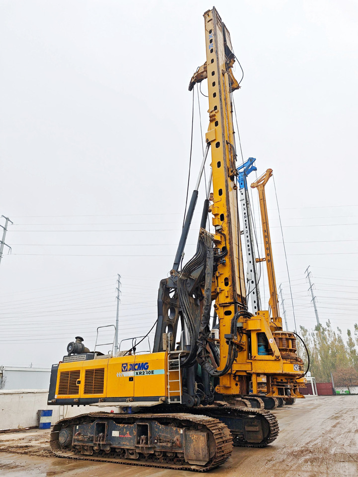 XCMG Official  XR240E Rotary Drilling Rig Machine Used Diesel Hydraulic Drilling Rig Price - Буровая машина: фото 3 XCMG Official  XR240E Rotary Drilling Rig Machine Used Diesel Hydraulic Drilling Rig Price - Буровая машина: фото 3