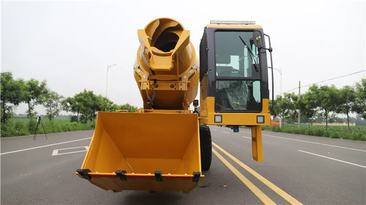 XCMG official SLM3500S 3.5m3 small mobile self loading concrete mixer price list - Автобетоносмеситель: фото 5 XCMG official SLM3500S 3.5m3 small mobile self loading concrete mixer price list - Автобетоносмеситель: фото 5