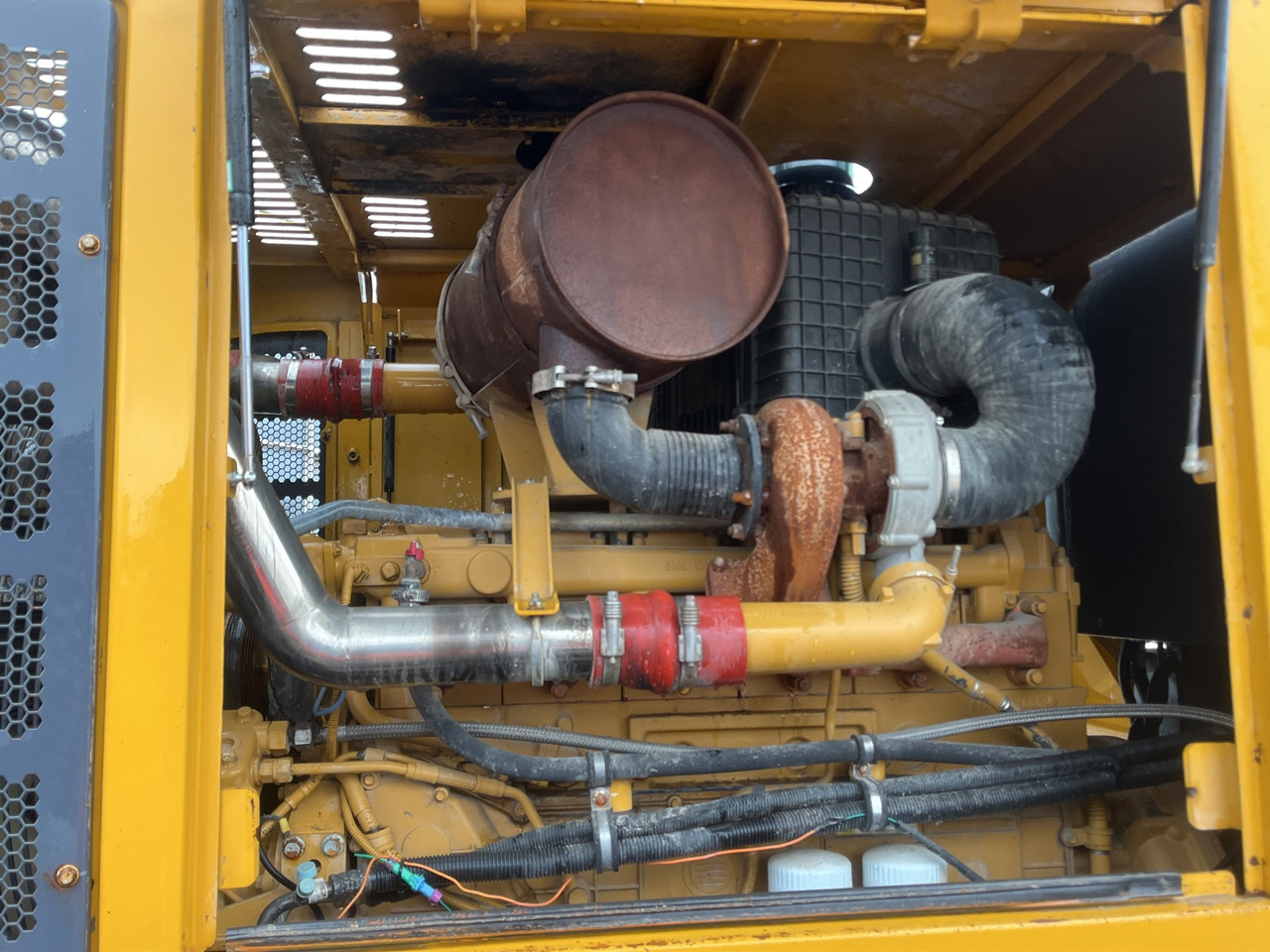 XCMG official used 6ton hydraulic wheel loader LW600KV - Колёсный погрузчик: фото 4 XCMG official used 6ton hydraulic wheel loader LW600KV - Колёсный погрузчик: фото 4