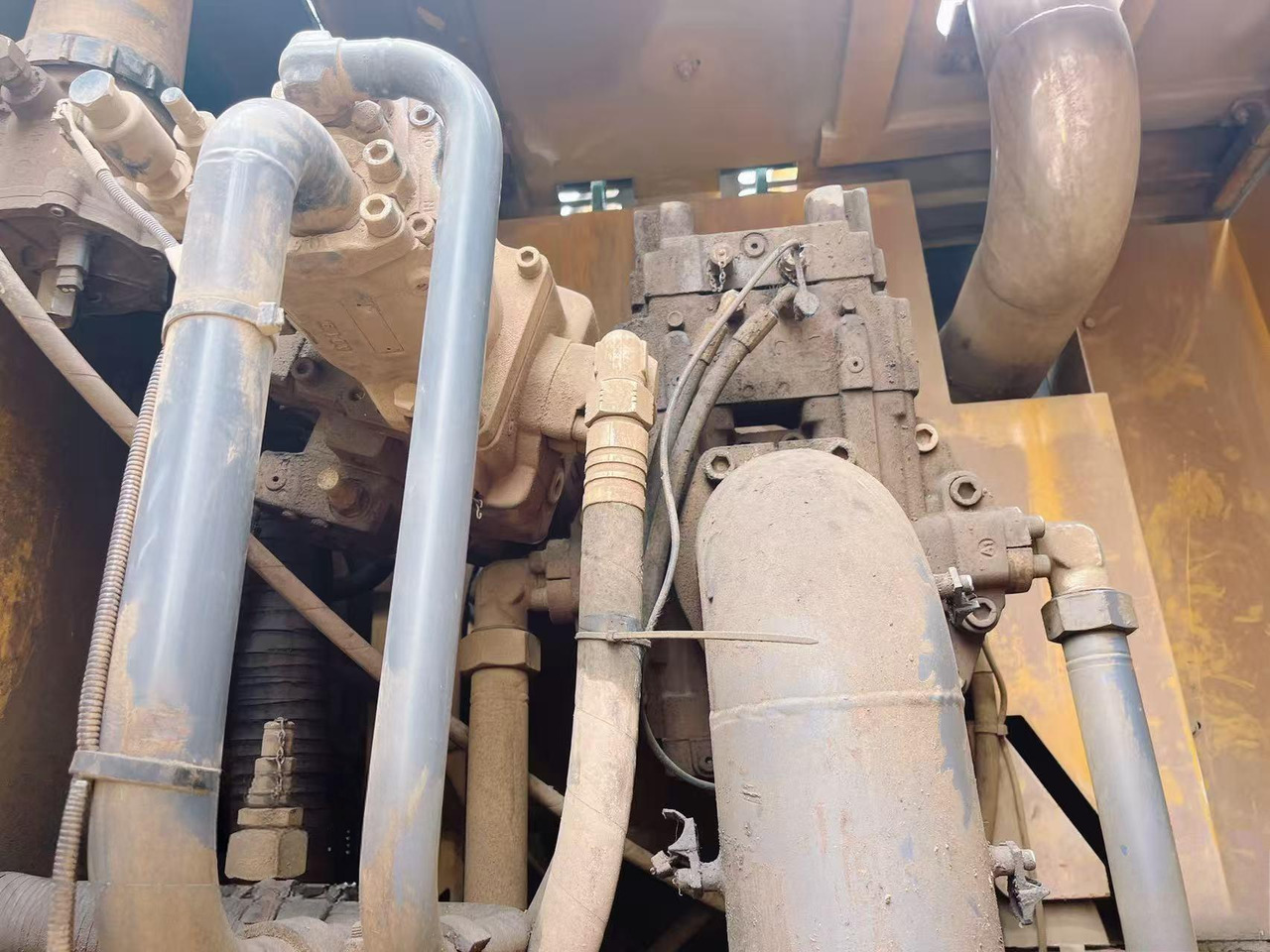 XCMG pililing machine second hand XR360E crawler rotary drilling rig - Буровая машина: фото 4 XCMG pililing machine second hand XR360E crawler rotary drilling rig - Буровая машина: фото 4