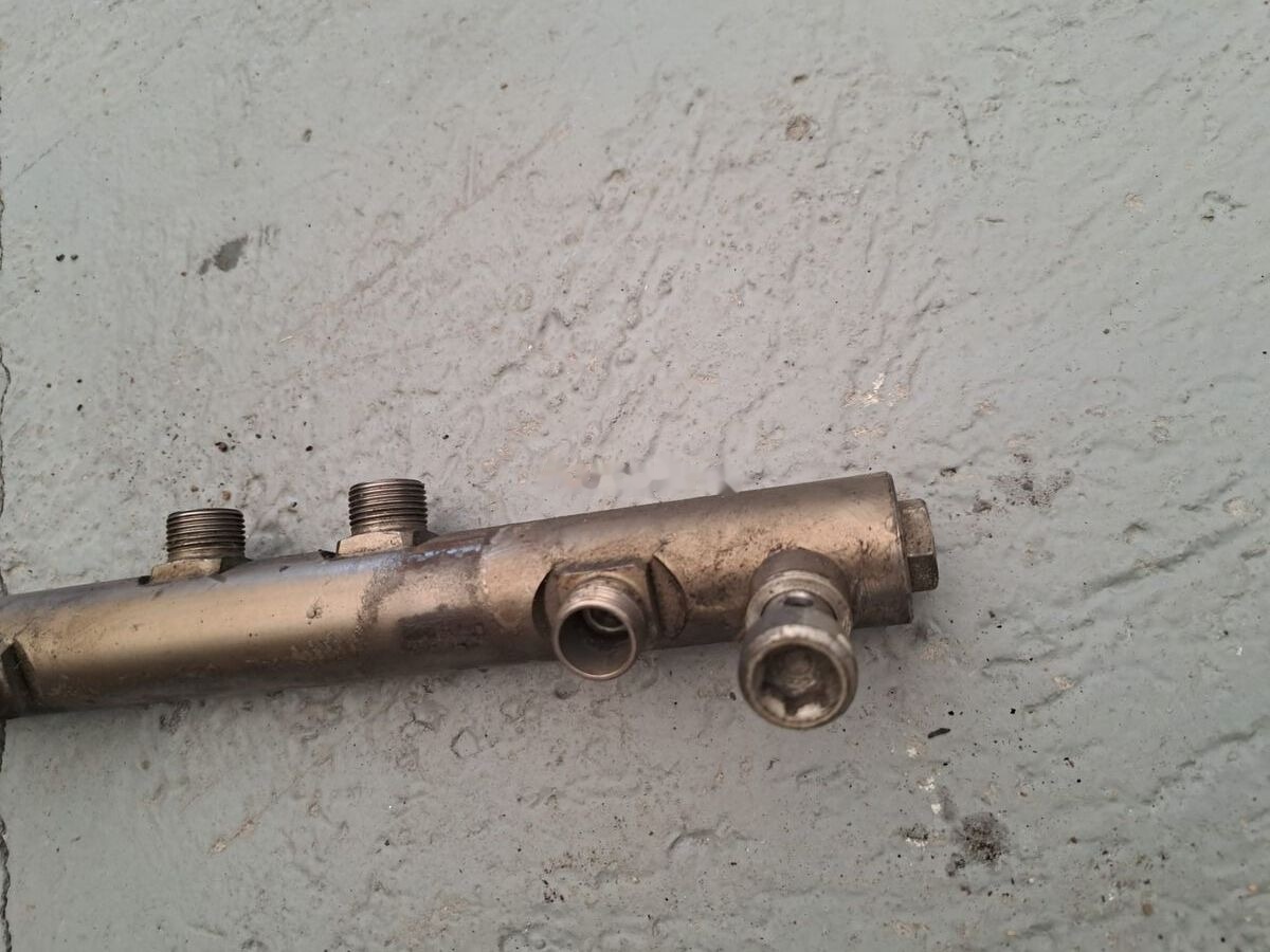 Commonrail pressure pipe Mercedes-Benz ACTROS MP4 A4710780245 Mercedes-Benz ACTROS MP4 truck - Подготовка топлива для Грузовиков: фото 2 Commonrail pressure pipe Mercedes-Benz ACTROS MP4 A4710780245 Mercedes-Benz ACTROS MP4 truck - Подготовка топлива для Грузовиков: фото 2