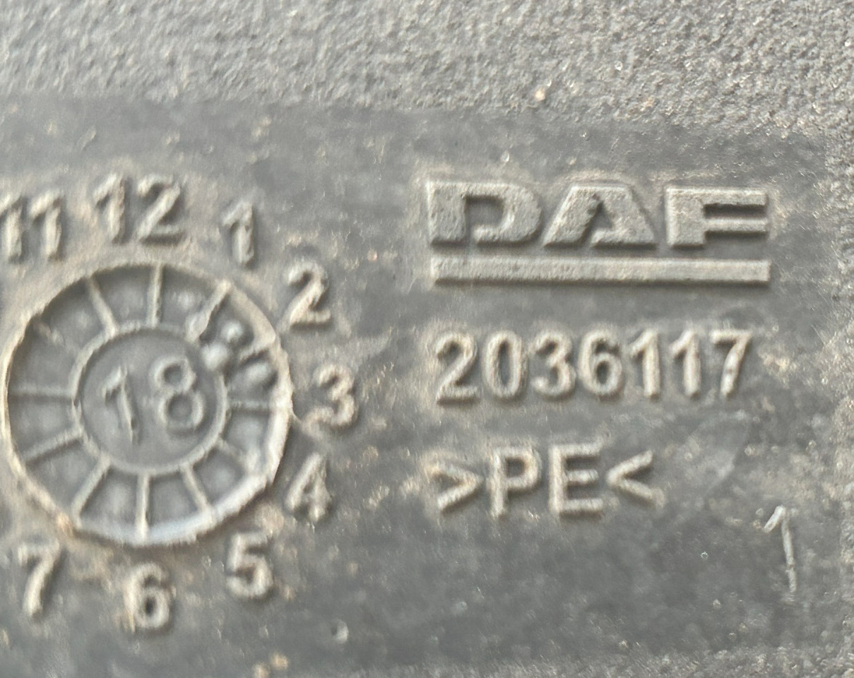 DAF ADBLUE FLUID TANK 90L XF 106 480 - Бак для AdBlue: фото 4 DAF ADBLUE FLUID TANK 90L XF 106 480 - Бак для AdBlue: фото 4