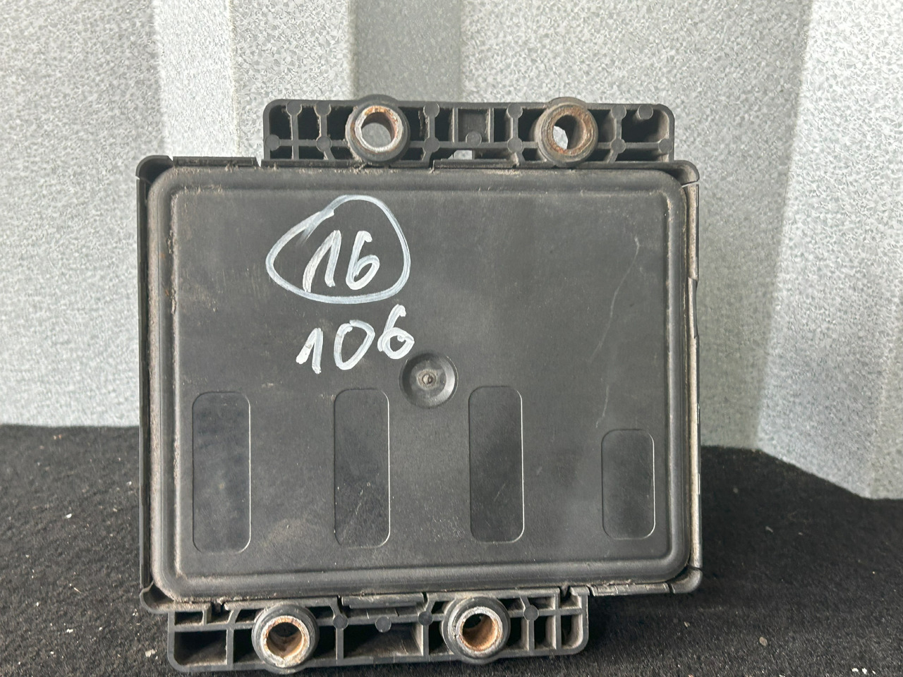 DAF XF 106 480 ECAS COMPUTER CONTROLLER - Блок управления: фото 2 DAF XF 106 480 ECAS COMPUTER CONTROLLER - Блок управления: фото 2