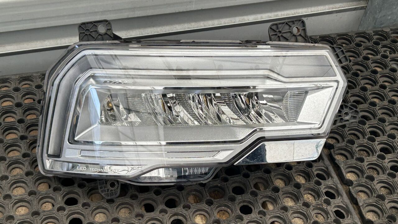 DAF XF 106 G2 / XG FULL LED HEADLIGHT RIGHT - Передняя фара для Грузовиков: фото 1 DAF XF 106 G2 / XG FULL LED HEADLIGHT RIGHT - Передняя фара для Грузовиков: фото 1
