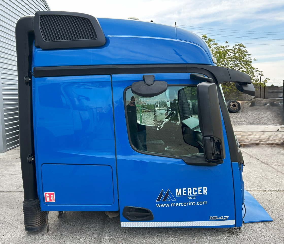 MERCEDES AROCS MP4 L STREAM SPACE 2.30M , tunnel 170 mm - Кабина: фото 3 MERCEDES AROCS MP4 L STREAM SPACE 2.30M , tunnel 170 mm - Кабина: фото 3