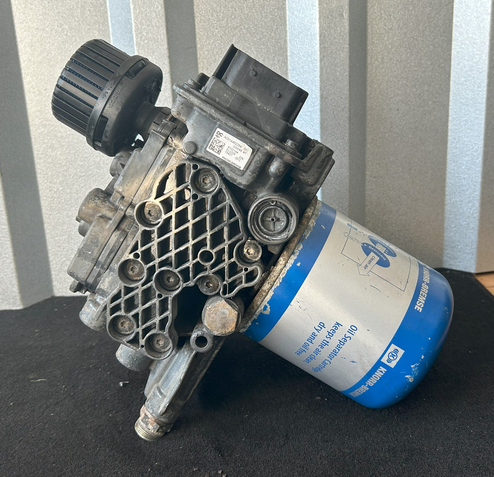 MERCEDES-BENZ ACTROS MP4 EAPU AIR DRYER - Детали тормозной системы для Грузовиков: фото 3 MERCEDES-BENZ ACTROS MP4 EAPU AIR DRYER - Детали тормозной системы для Грузовиков: фото 3