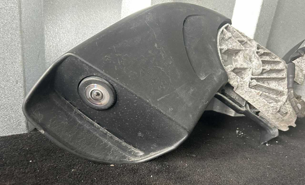 MERCEDES-BENZ ACTROS MP5 RIGHT MIRROR CAMERA - Зеркало заднего вида: фото 2 MERCEDES-BENZ ACTROS MP5 RIGHT MIRROR CAMERA - Зеркало заднего вида: фото 2