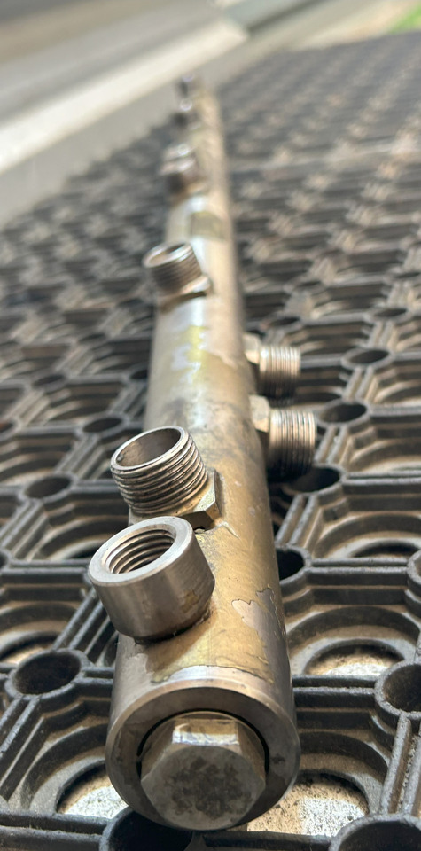 MERCEDES-BENZ Commonrail pressure pipe ACTROS MP4 - Подготовка топлива для Грузовиков: фото 2 MERCEDES-BENZ Commonrail pressure pipe ACTROS MP4 - Подготовка топлива для Грузовиков: фото 2