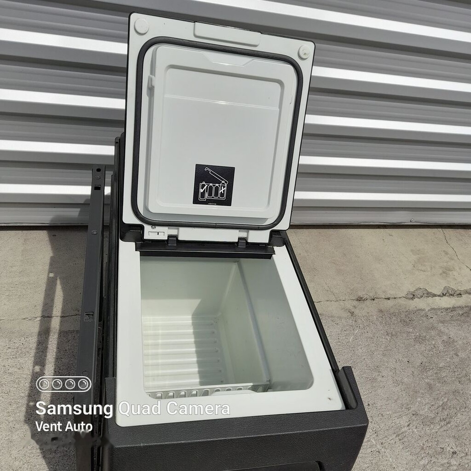 Mercedes-Benz ACTROS MP4 A9618406143 Mercedes-Benz A9618406143 - Кабина и интерьер для Грузовиков: фото 5 Mercedes-Benz ACTROS MP4 A9618406143 Mercedes-Benz A9618406143 - Кабина и интерьер для Грузовиков: фото 5