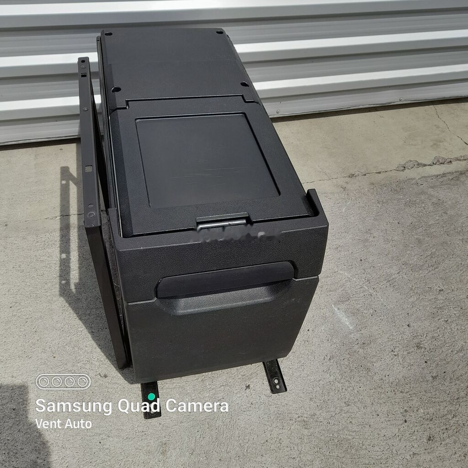 Mercedes-Benz ACTROS MP4 A9618406143 Mercedes-Benz A9618406143 - Кабина и интерьер для Грузовиков: фото 2 Mercedes-Benz ACTROS MP4 A9618406143 Mercedes-Benz A9618406143 - Кабина и интерьер для Грузовиков: фото 2