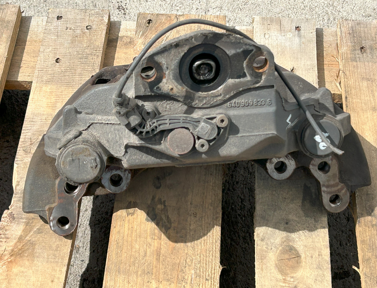 WABCO BRAKE CALIPER REAR RIGHT MERCEDES ACTROS MP4 - Тормозной суппорт: фото 1 WABCO BRAKE CALIPER REAR RIGHT MERCEDES ACTROS MP4 - Тормозной суппорт: фото 1