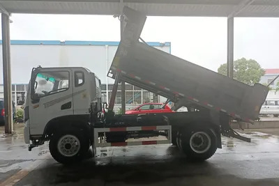 6-Wheeler Left Hand Drive Tipper Truck Dongfeng 170HP - Самосвал: фото 1 6-Wheeler Left Hand Drive Tipper Truck Dongfeng 170HP - Самосвал: фото 1