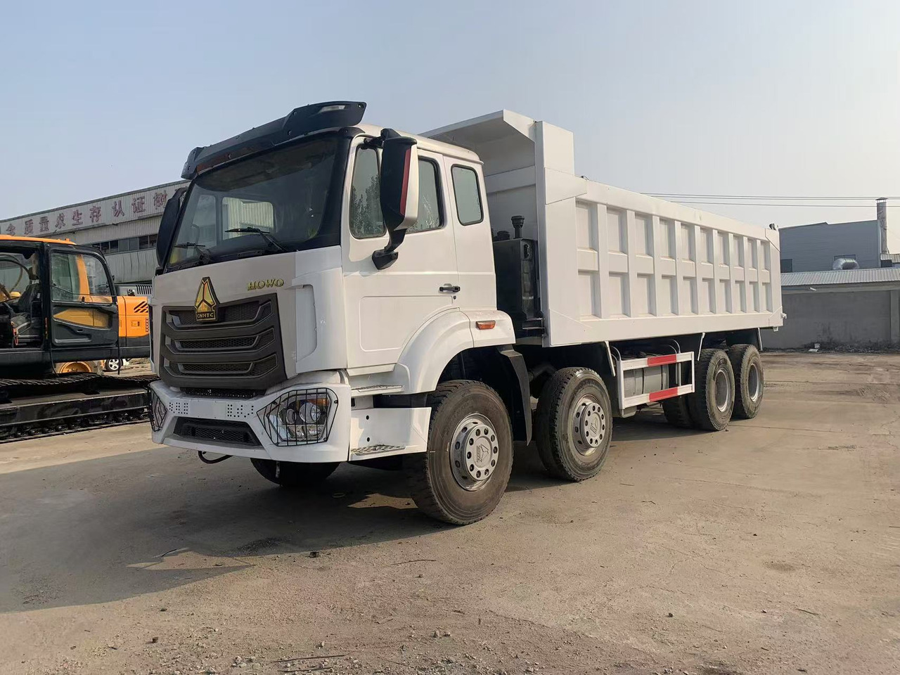 Howo 8x4 Tipper Truck Used Condition HOWO Dumper Truck Left Hand Drive - Самосвал: фото 2 Howo 8x4 Tipper Truck Used Condition HOWO Dumper Truck Left Hand Drive - Самосвал: фото 2