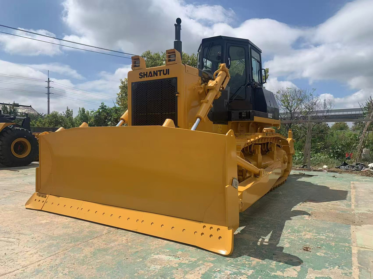 SHANTUI Bulldozer  SD22, SD32, SD16 Secondhand Condition - Бульдозер: фото 4 SHANTUI Bulldozer  SD22, SD32, SD16 Secondhand Condition - Бульдозер: фото 4
