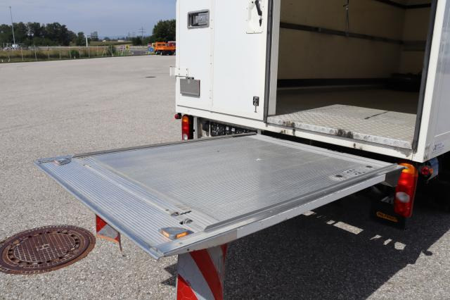 Малотоннажный фургон FUSO Canter 7C18 AMT: фото 8