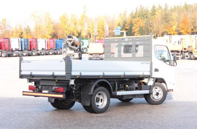 FUSO eCanter 4S15E - Малотоннажный самосвал: фото 4 FUSO eCanter 4S15E - Малотоннажный самосвал: фото 4