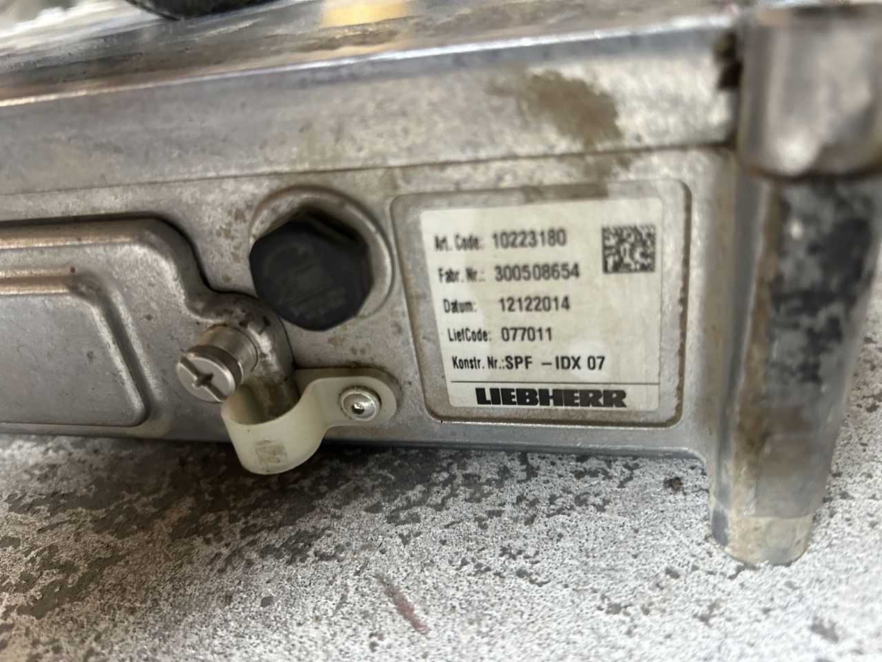 Komputer sterujący Liebherr R926 - Электрическая система для Экскаваторов: фото 2 Komputer sterujący Liebherr R926 - Электрическая система для Экскаваторов: фото 2