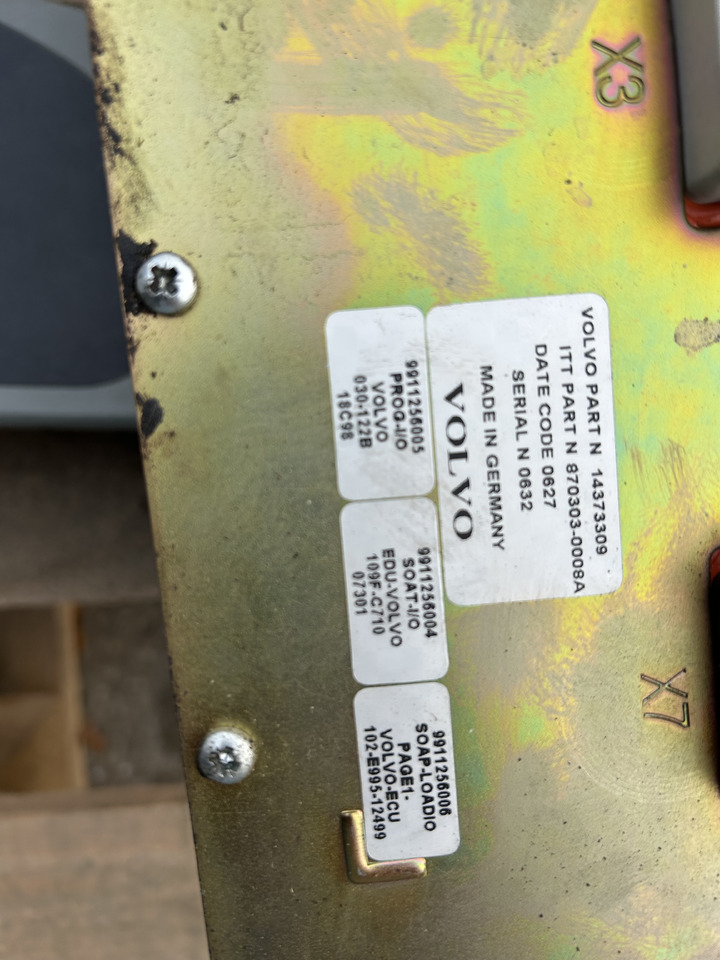 Volvo EW140 - Блок управления для Колёсных экскаваторов: фото 2 Volvo EW140 - Блок управления для Колёсных экскаваторов: фото 2