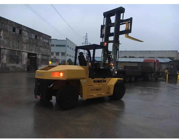 2020 Komatsu FD150 - Вилочный погрузчик: фото 3 2020 Komatsu FD150 - Вилочный погрузчик: фото 3
