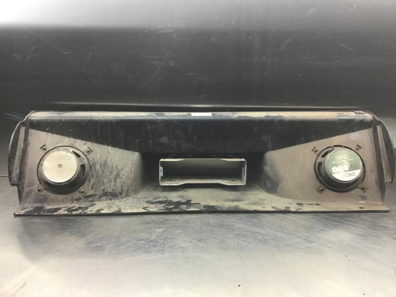 Liebherr A904C Li / A900C Li / A316 Li / A314 Li / A944C Li / A914C li / A934C Li EDC / A924C Li / R944C Li / A311 Li / R904C / R914C / R - Кабина и интерьер: фото 2 Liebherr A904C Li / A900C Li / A316 Li / A314 Li / A944C Li / A914C li / A934C Li EDC / A924C Li / R944C Li / A311 Li / R904C / R914C / R - Кабина и интерьер: фото 2