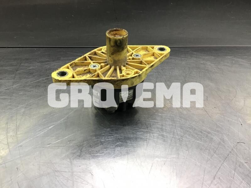 Liebherr Battery Switch - Электрическая система: фото 2 Liebherr Battery Switch - Электрическая система: фото 2