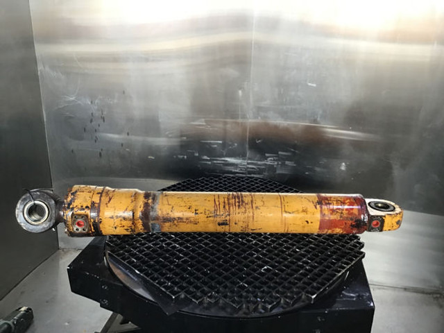 Гидравлический цилиндр Liebherr Cylinder: фото 6