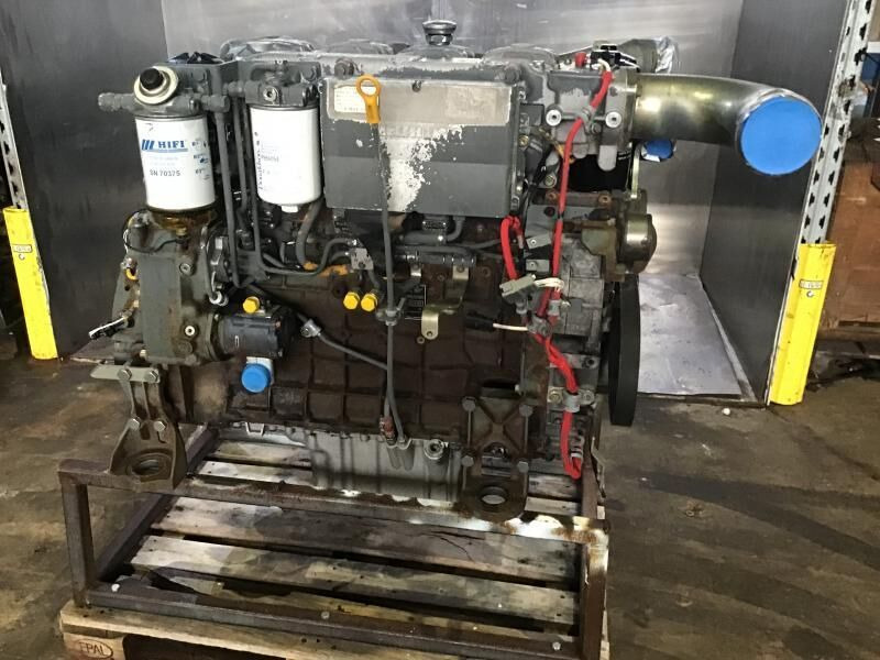 Liebherr D934S - Двигатель: фото 1 Liebherr D934S - Двигатель: фото 1