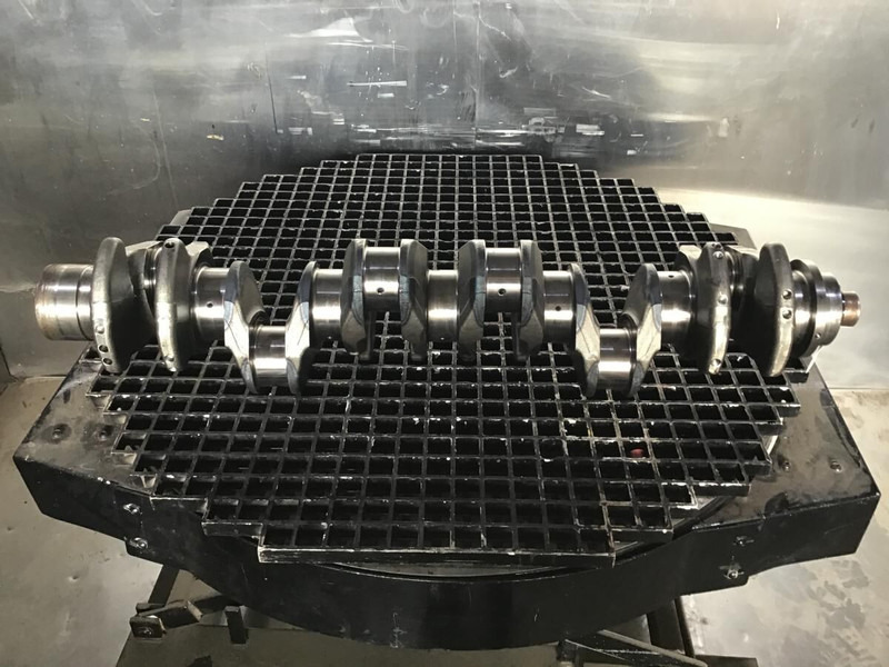 Liebherr D936 - Коленчатый вал: фото 2 Liebherr D936 - Коленчатый вал: фото 2