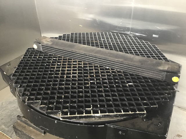 Liebherr Fuelcooler - Масляный радиатор: фото 1 Liebherr Fuelcooler - Масляный радиатор: фото 1