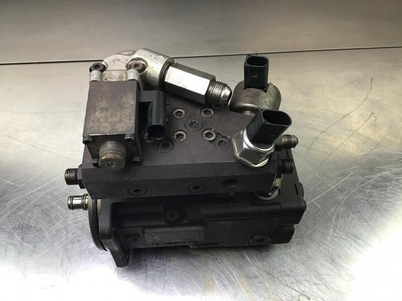 Liebherr High Pressure Pump - Топливный насос: фото 3 Liebherr High Pressure Pump - Топливный насос: фото 3