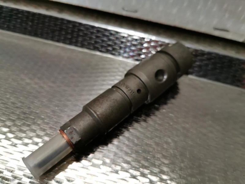 Liebherr Injection Nozzle 1645 Gerev - Топливный фильтр: фото 2 Liebherr Injection Nozzle 1645 Gerev - Топливный фильтр: фото 2