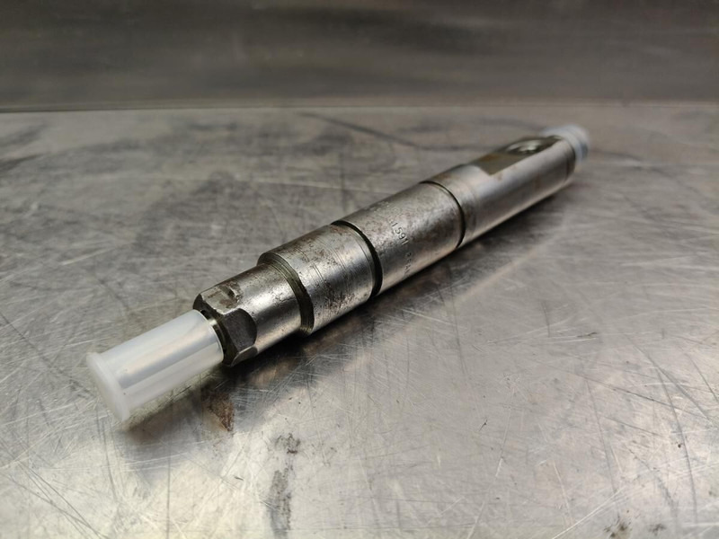 Liebherr Injector nozzle 632 A1 Gerev - Топливный фильтр: фото 1 Liebherr Injector nozzle 632 A1 Gerev - Топливный фильтр: фото 1