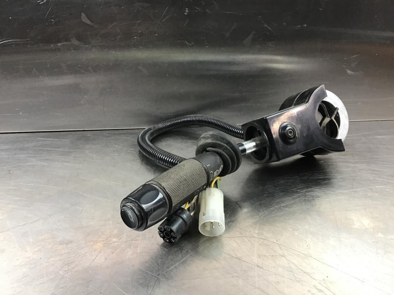 Liebherr L580 / L506 / L524 / L538 / L542 - Реле: фото 3 Liebherr L580 / L506 / L524 / L538 / L542 - Реле: фото 3