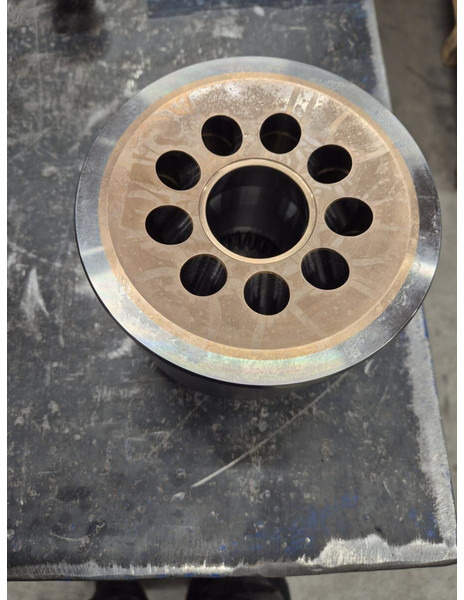 Liebherr LPVD 140/150 - Двигатель и запчасти: фото 5 Liebherr LPVD 140/150 - Двигатель и запчасти: фото 5