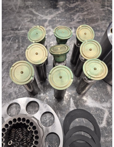 Liebherr LPVD 140/150 - Двигатель и запчасти: фото 2 Liebherr LPVD 140/150 - Двигатель и запчасти: фото 2