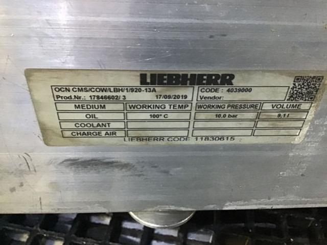Liebherr Oil Cooler - Масляный радиатор: фото 1 Liebherr Oil Cooler - Масляный радиатор: фото 1