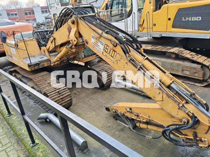 Liebherr R900B Li - Гусеничный экскаватор: фото 1 Liebherr R900B Li - Гусеничный экскаватор: фото 1