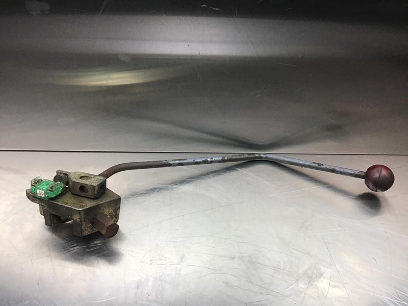 Liebherr R902 Li / A904 INDUSTRIAL / A900 ZW - Кабина и интерьер: фото 2 Liebherr R902 Li / A904 INDUSTRIAL / A900 ZW - Кабина и интерьер: фото 2