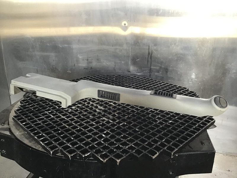 Liebherr R914HDSL / A904C Li / A900C Li / A314 Li - Кабина и интерьер: фото 2 Liebherr R914HDSL / A904C Li / A900C Li / A314 Li - Кабина и интерьер: фото 2