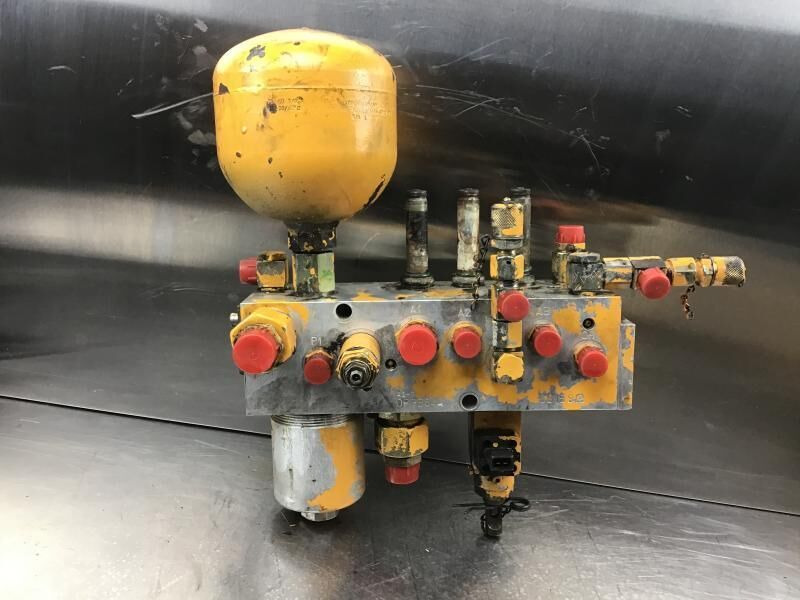 Liebherr R934B / R974B / R974 / R964B - Гидравлика: фото 1 Liebherr R934B / R974B / R974 / R964B - Гидравлика: фото 1