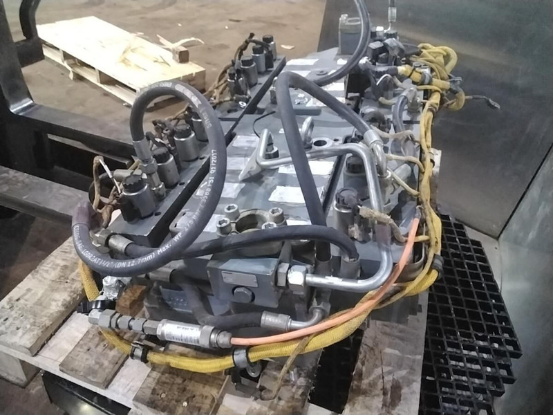 Liebherr R974 HD / R974 Li / R974B / R974B HD Litronic / R974C - Гидравлика: фото 3 Liebherr R974 HD / R974 Li / R974B / R974B HD Litronic / R974C - Гидравлика: фото 3