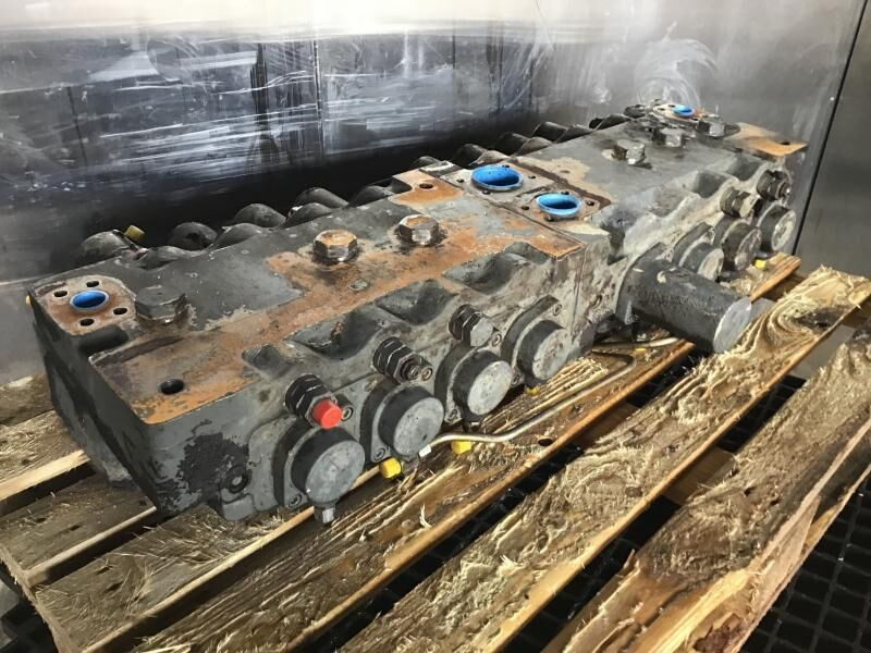 Liebherr R974B - Гидравлика: фото 2 Liebherr R974B - Гидравлика: фото 2